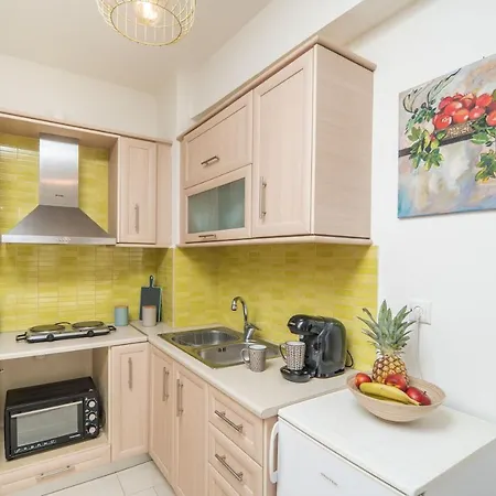 아파트 Myrtia Few Steps From The Sea *