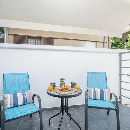 Myrtia Few Steps From The Sea *