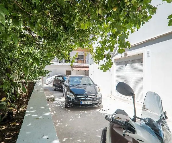 Myrtia Few Steps From The Sea *